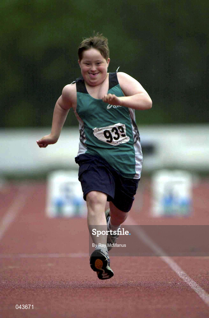 1 June 2000; Arron Doherty, from Dublin, on his way to winning silver in the 50m athletics event at the Special Olympics European Games in Groningen, Netherlands. Photo by Ray McManus/Sportsfile