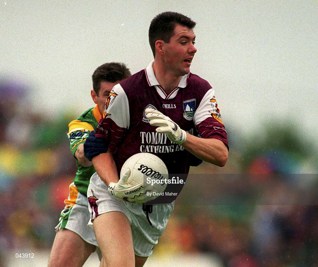30 July 2000; Sean O'Domhnaill of Galway during the Bank of Ireland Connacht Senior Football Championship Final between Galway and Leitrim at Dr Hyde Park in Roscommon. Photo by David Maher/Sportsfile