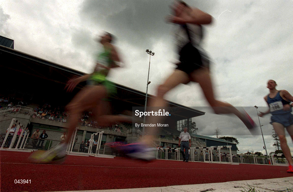 29 July 2000; Athletes compete in the men's 1500m event during the Dublin International Games at at Morton Stadium in Santry, Dublin. Photo by Brendan Moran/Sportsfile