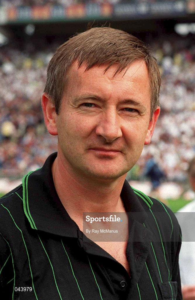 30 July 2000; Referee Aidan Mandan, Kerry, prior to the Bank of Ireland Leinster Senior Football Championship Final between Dublin and Kildare at Croke Park in Dublin. Photo by Ray McManus/Sportsfile