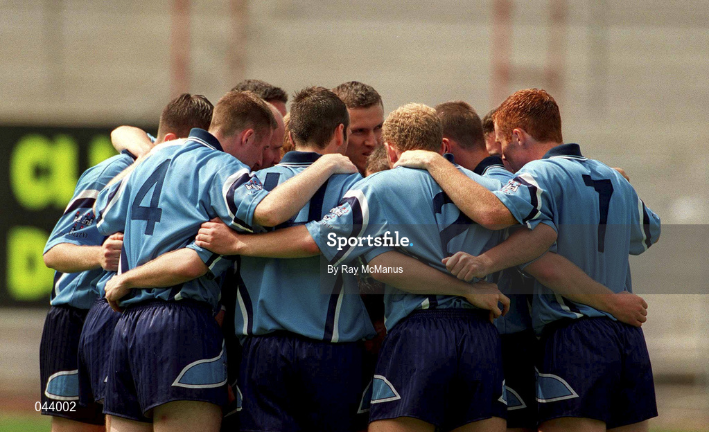 30 July 2000; The Dublin team huddle prior to the Bank of Ireland Leinster Senior Football Championship Final between Dublin and Kildare at Croke Park in Dublin. Photo by Ray McManus/Sportsfile