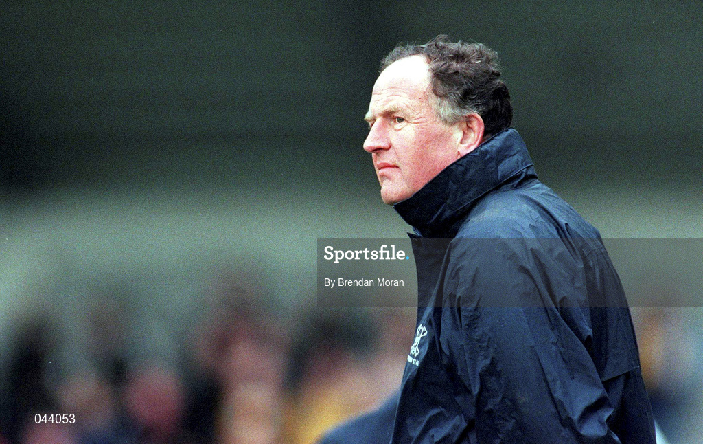 20 February 2000; Dr Con Murphy, UCC team doctor, during the AIB All-Ireland Senior Club Football Championship Semi-Final match between Crossmaglen, Armagh, and University College Cork at Parnell Park in Dublin. Photo by Brendan Moran/Sportsfile