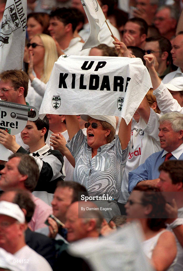 30 July 2000; Kildare supporters during the Bank of Ireland Leinster Senior Football Championship Final between Dublin and Kildare at Croke Park in Dublin. Photo by Damien Eagers/Sportsfile