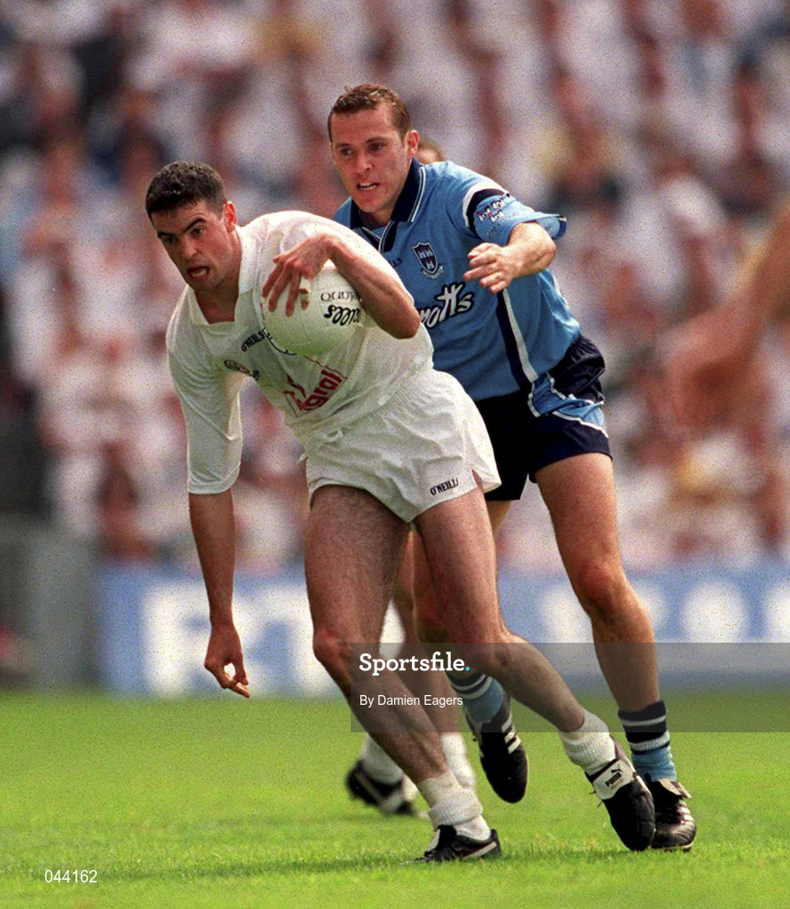 30 July 2000; Dermot Earley of Kildare in action against Ciaran Whelan of Dublin during the Bank of Ireland Leinster Senior Football Championship Final between Dublin and Kildare at Croke Park in Dublin. Photo by Damien Eagers/Sportsfile