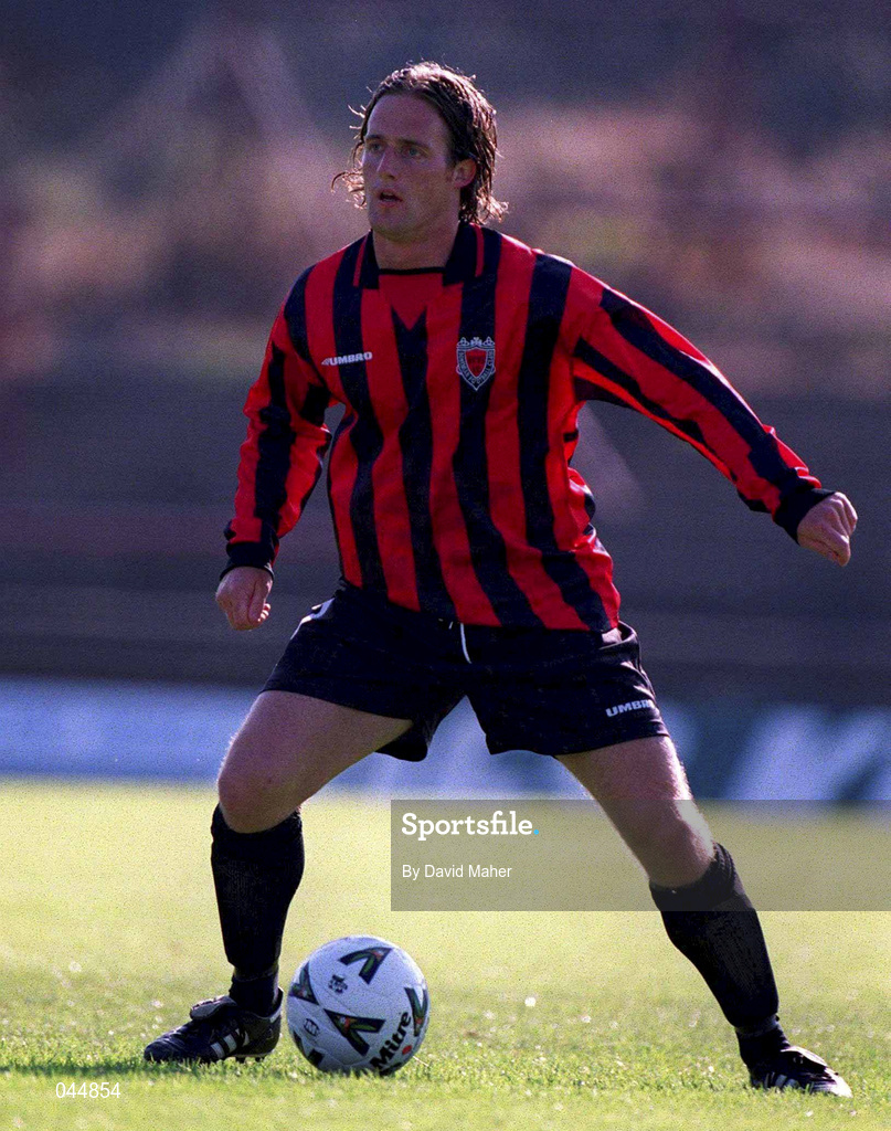 22 July 2000; Simon Webb of Bohemians during the Derek Swan Testimonial match between Bohemians and Tranmere Rovers at Dalymount Park in Dublin. Photo by David Maher/Sportsfile