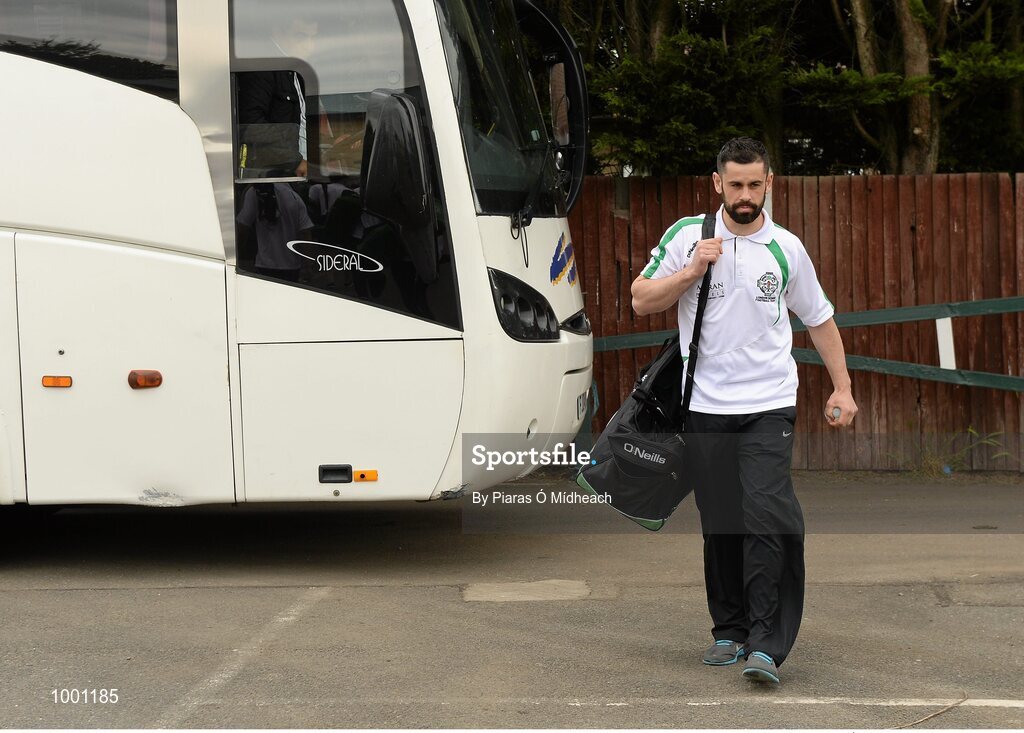 24 May 2015; London's Donnacha McCarthy arrives ahead of the game. Connacht GAA Football Senior Championship Quarter-Final, London v Roscommon. Páirc Smárgaid, Ruislip, London, England. Picture credit: Piaras Ó Mídheach / SPORTSFILE