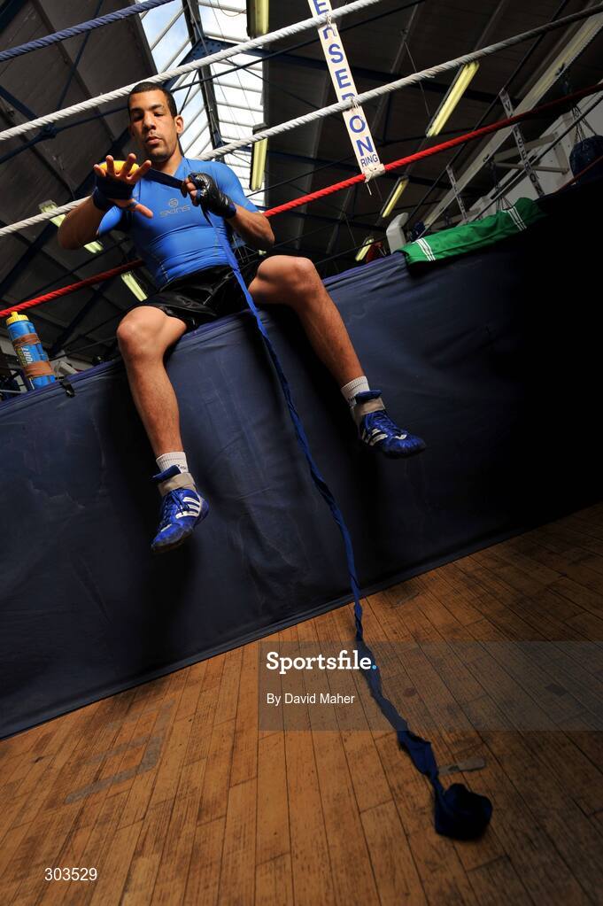 10 June 2008; Ireland's Olympic boxer Darren Sutherland during a photocall. Olympic Boxers photocall, National Stadium, Dublin. Picture credit: David Maher / SPORTSFILE *** Local Caption *** S0806060 Olympic Boxers photocall