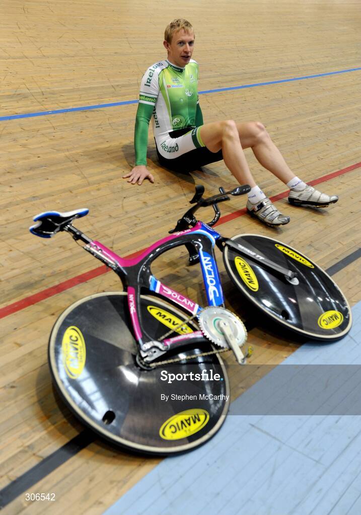 23 June 2008; Cyclist David O'Loughlin. Wales National Velodrome, Newport, Wales. Picture credit: Stephen McCarthy / SPORTSFILE