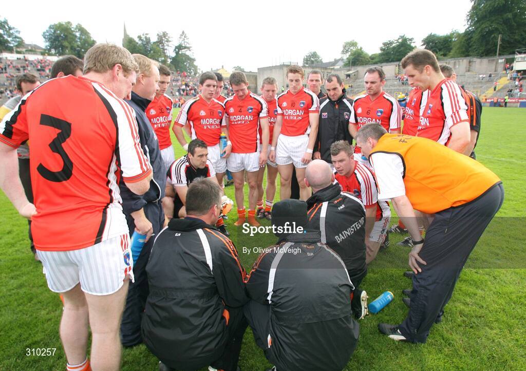29 June 2008; Armagh manager Peter McDonnell speaks to his players after the game. GAA Football Ulster Senior Championship Semi-Final, Down v Armagh, St Tighearnach's Park, Clones, Co. Monaghan. Picture credit: Oliver McVeigh / SPORTSFILE