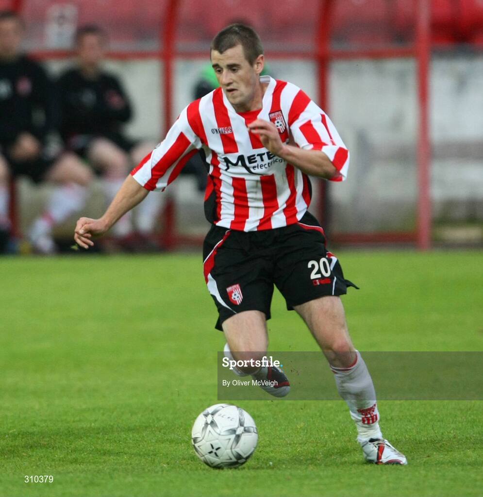 27 June 2008; Niall McGinn, Derry City. eircom league Premier Division, Derry City v St Patrick's Athletic, Brandywell, Derry. Picture credit: Oliver McVeigh / SPORTSFILE