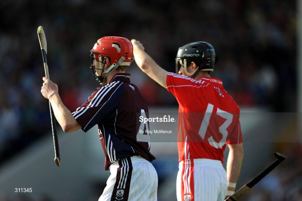 19 July 2008; Ollie Canning, Galway, and Ben O'Connor, Cork, shield their eyes from the evening sun. GAA Hurling All-Ireland Senior Championship Qualifier - Round 4, Cork v Galway, Thurles, Co. Tipperary. Picture credit: Ray McManus / SPORTSFILE