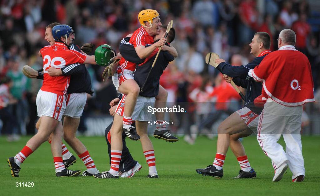 19 July 2008; Joe Deane, Cork, celebrates with team mate Diarmuid O'Sullvan. GAA Hurling All-Ireland Senior Championship Qualifier - Round 4, Cork v Galway, Thurles, Co. Tipperary. Picture credit: Ray Ryan / SPORTSFILE
