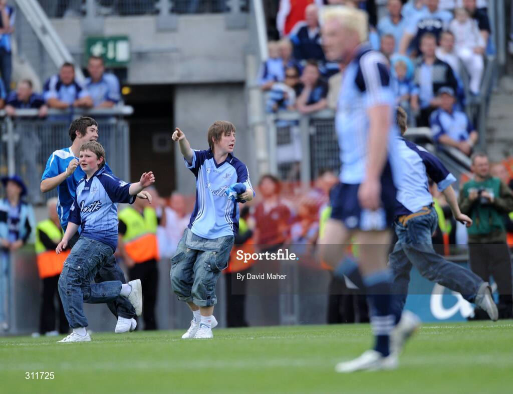20 July 2008; Dublin supporters invade the pitch during the closing moments of the match. GAA Football Leinster Senior Championship Final, Dublin v Wexford, Croke Park, Dublin. Picture credit: David Maher / SPORTSFILE