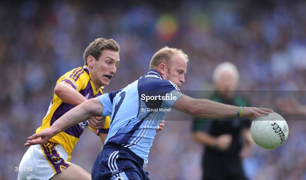 20 July 2008; Shane Ryan, Dublin, in action against Redmond Barry, Wexford. GAA Football Leinster Senior Championship Final, Dublin v Wexford, Croke Park, Dublin. Picture credit: David Maher / SPORTSFILE