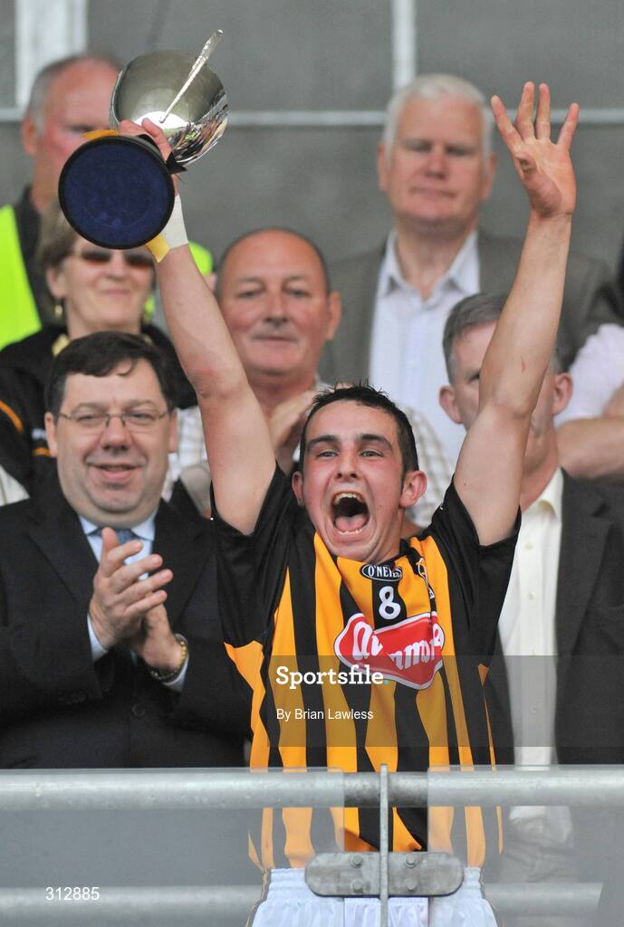 24 July 2008; Kilkenny captain James Dowling lifts the cup as An Taoiseach Brian Cowen TD looks on. Leinster GAA Hurling Under 21 Championship Final, Offaly v Kilkenny, O'Connor Park, Tullamore, Co. Offaly. Picture credit: Brian Lawless / SPORTSFILE