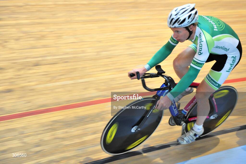 23 June 2008; Irish Olympic cyclist David O'Loughlin in action during training. Wales National Velodrome, Newport, Wales. Picture credit: Stephen McCarthy / SPORTSFILE