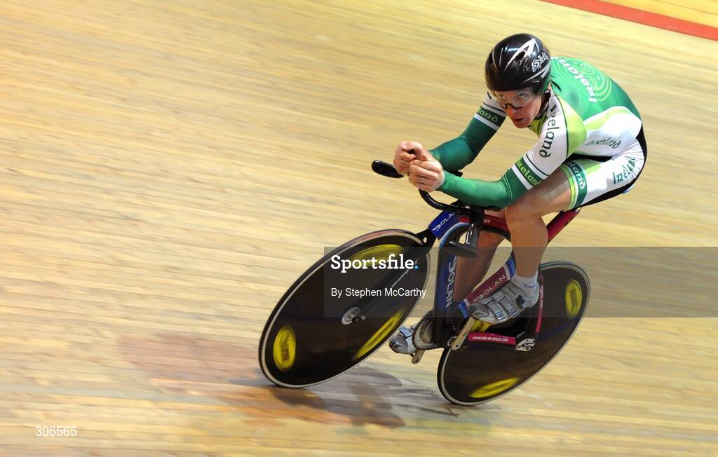 23 June 2008; Irish Olympic cyclist David O'Loughlin in action during training. Wales National Velodrome, Newport, Wales. Picture credit: Stephen McCarthy / SPORTSFILE