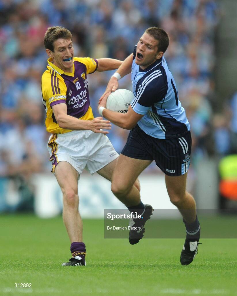 20 July 2008; Conal Keaney, Dublin, in action against Redmond Barry, Wexford. GAA Football Leinster Senior Championship Final, Dublin v Wexford, Croke Park, Dublin. Picture credit: Damien Eagers / SPORTSFILE