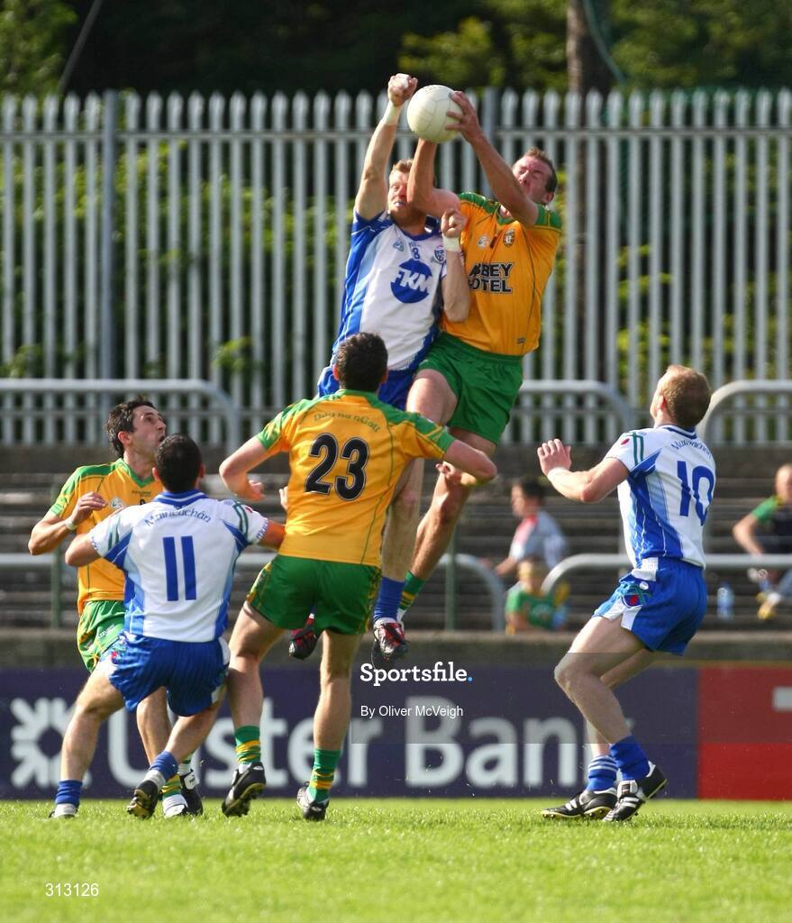 24 July 2008; Neil Gallagher, Donegal, in action against Eoin Lennon, Monaghan. GAA Football All-Ireland Senior Championship Qualifier - Round 2, Donegal v Monaghan, Ballybofey, Co. Donegal. Picture credit: Oliver McVeigh / SPORTSFILE