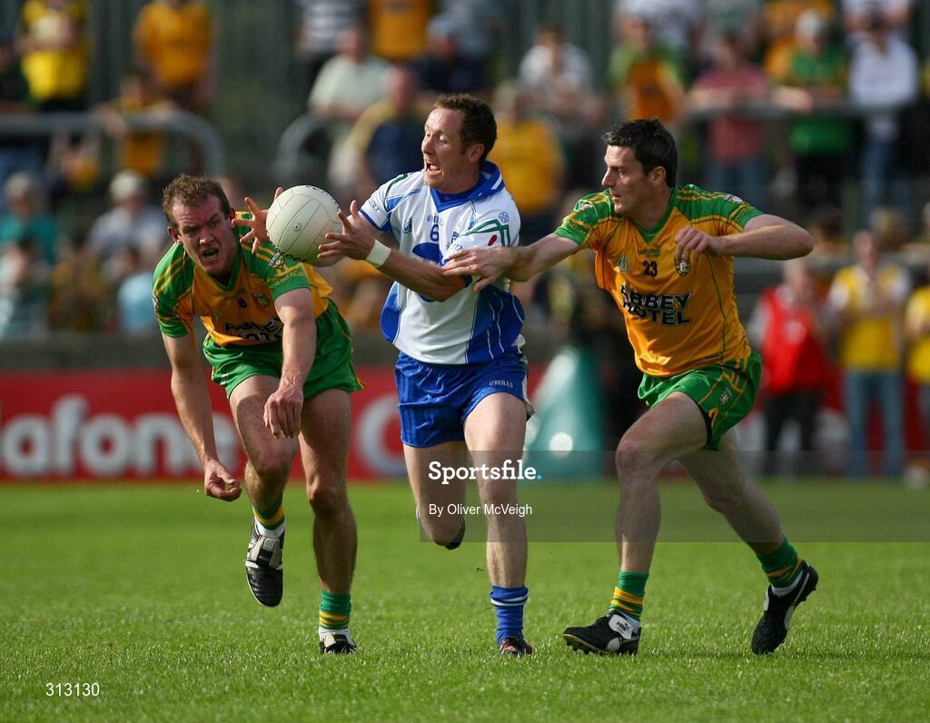 24 July 2008; Vincent Corey, Monaghan, in action against Christy Toye and Neil Gallagher, Donegal. GAA Football All-Ireland Senior Championship Qualifier - Round 2, Donegal v Monaghan, Ballybofey, Co. Donegal. Picture credit: Oliver McVeigh / SPORTSFILE
