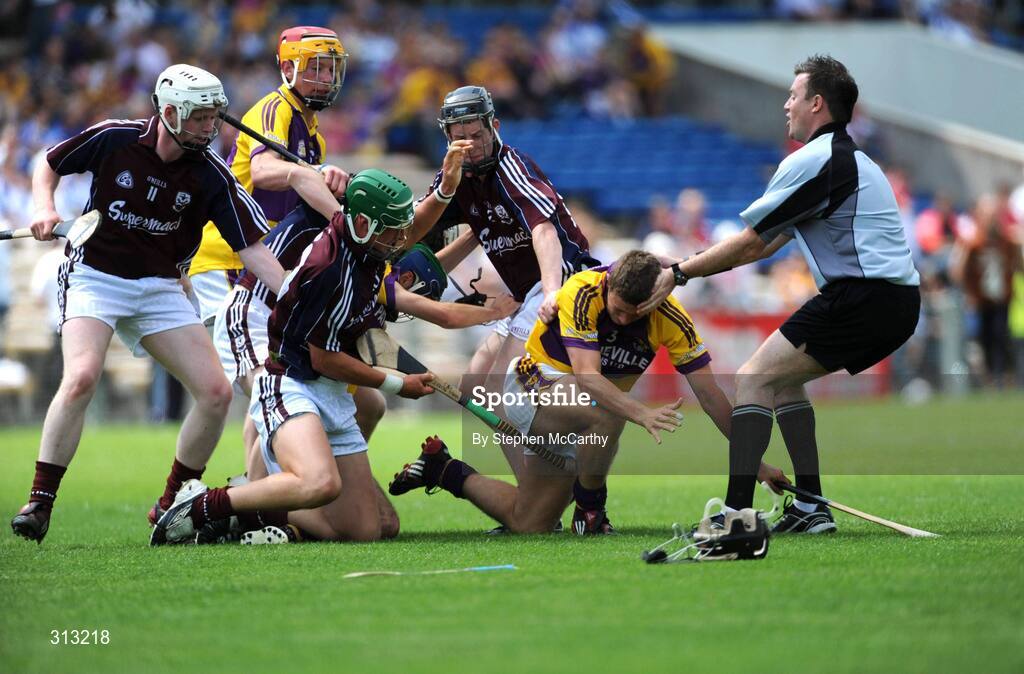 27 July 2008; Galway and Wexford players tussle for the ball. ESB GAA Hurling All Ireland Minor Championship Quarter-Final, Wexford v Galway, Semple Stadium, Thurles, Co. Tipperary. Picture credit: Stephen McCarthy / SPORTSFILE