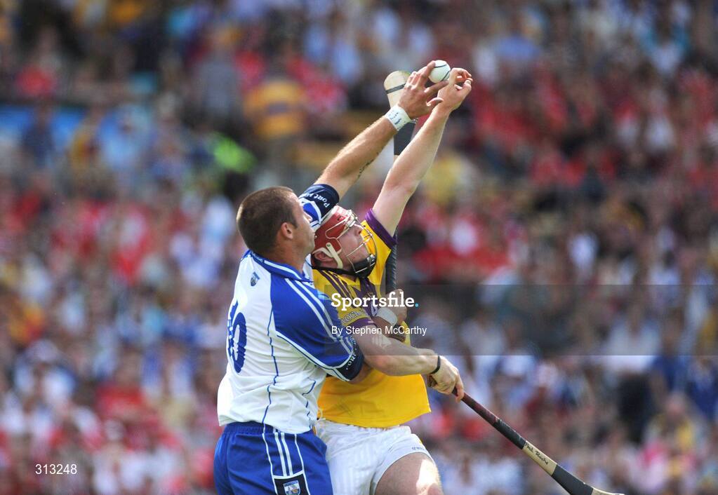 27 July 2008; Dan Shanahan, Waterford, in action against Paul Roche, Wexford. GAA Hurling All-Ireland Senior Championship Quarter-Final, Wexford v Waterford, Semple Stadium, Thurles, Co. Tipperary. Picture credit: Stephen McCarthy / SPORTSFILE