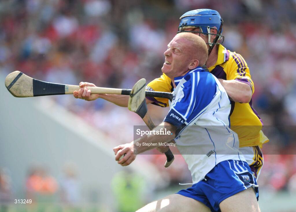 27 July 2008; John Mullane, Waterford, in action against Brendan O'Leary, Wexford. GAA Hurling All-Ireland Senior Championship Quarter-Final, Wexford v Waterford, Semple Stadium, Thurles, Co. Tipperary. Picture credit: Stephen McCarthy / SPORTSFILE