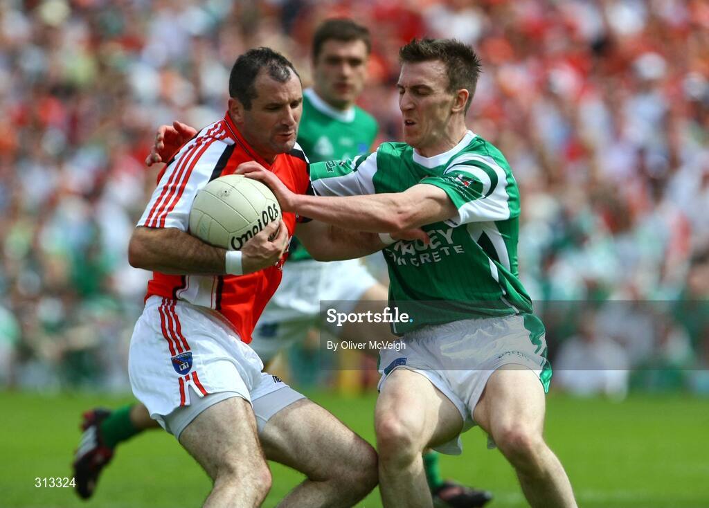 27 July 2008; Steven McDonnell, Armagh, in action against Shane Goan, Fermanagh. GAA Football Ulster Senior Championship Final replay, Armagh v Fermanagh, St Tighearnach's Park, Clones, Co. Monaghan. Picture credit: Oliver McVeigh / SPORTSFILE *** Local Caption *** S0807107 Armagh v Fermanagh OMcV