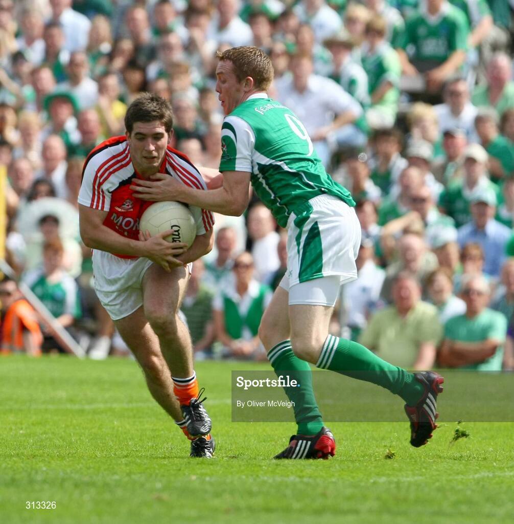 27 July 2008; Brian Mallon, Armagh, in action against Mark Murphy, Fermanagh. GAA Football Ulster Senior Championship Final replay, Armagh v Fermanagh, St Tighearnach's Park, Clones, Co. Monaghan. Picture credit: Oliver McVeigh / SPORTSFILE *** Local Caption *** S0807107 Armagh v Fermanagh OMcV