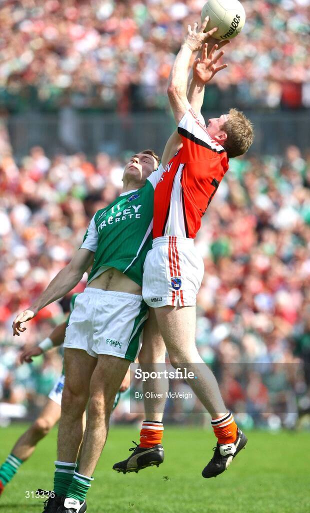 27 July 2008; Francie Bellew, Armagh, in action against James Sherry, Fermanagh. GAA Football Ulster Senior Championship Final replay, Armagh v Fermanagh, St Tighearnach's Park, Clones, Co. Monaghan. Picture credit: Oliver McVeigh / SPORTSFILE *** Local Caption *** S0807107 Armagh v Fermanagh OMcV