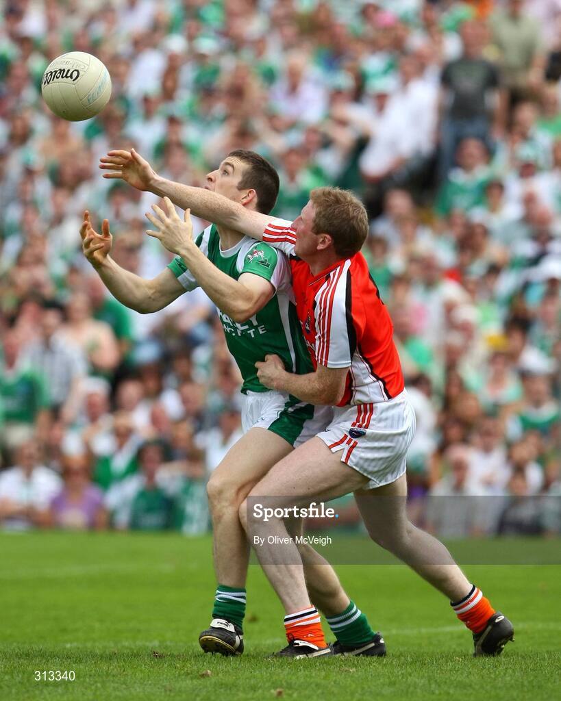 27 July 2008; Francie Bellew, Armagh, in action against Barry Owens, Fermanagh. GAA Football Ulster Senior Championship Final replay, Armagh v Fermanagh, St Tighearnach's Park, Clones, Co. Monaghan. Picture credit: Oliver McVeigh / SPORTSFILE *** Local Caption *** S0807107 Armagh v Fermanagh OMcV