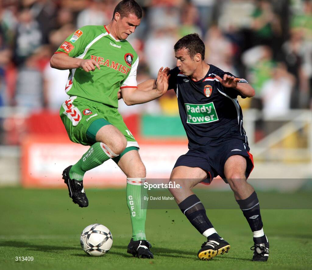27 July 2008; Darren Murphy, Cork City, in action against Derek O'Brien, St Patrick's Athletic. eircom League Premier Division, Cork City v St Patrick's Athletic, Turners Cross, Cork. Picture credit: David Maher / SPORTSFILE
