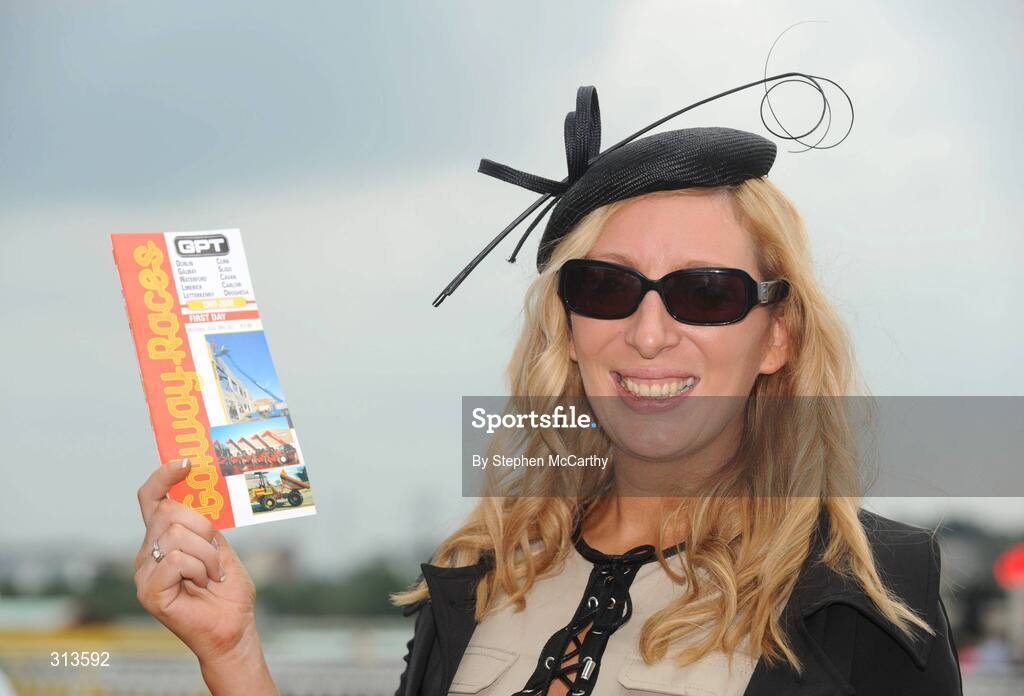 28 July 2008; Sinead Madden, from Ennis, Co. Clare, during the opening day of the Galway Racing Festival. Galway Racing Fesitval, Ballybrit, Galway. Picture credit: Stephen McCarthy / SPORTSFILE