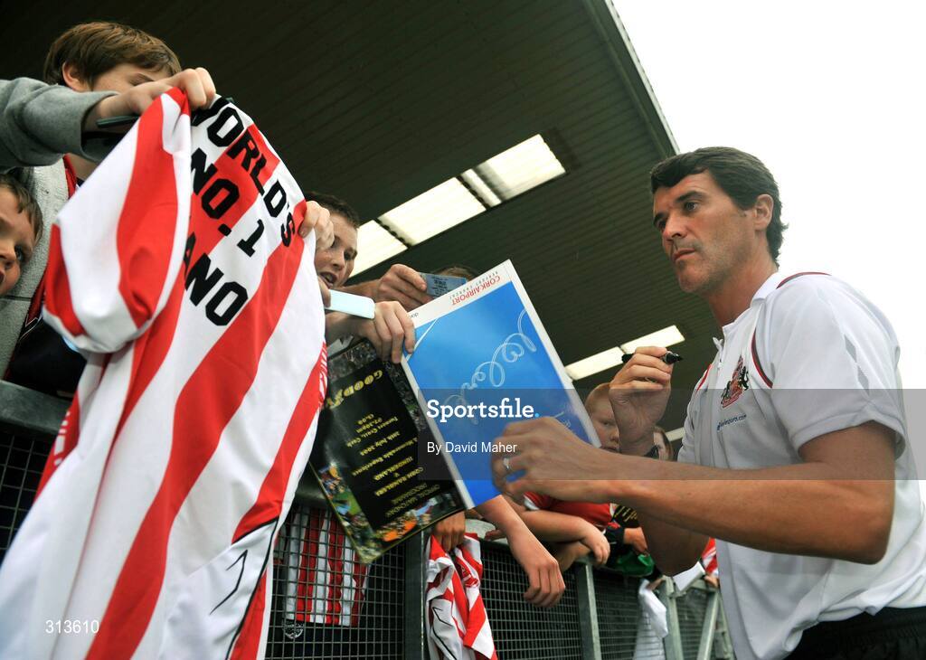 28 July 2008; Sunderland manager Roy Keane signs autographs before the start of the game. Pre-season friendly, Cobh Ramblers v Sunderland, Turners Cross, Cork. Picture credit: David Maher / SPORTSFILE