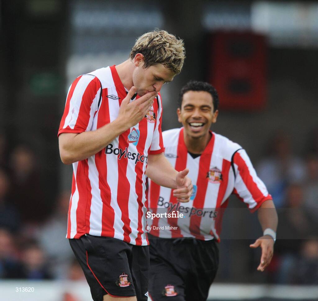 28 July 2008; Daryl Murphy, Sunderland, left, celebrates after scoirng his side's first goal with team-mate Kieran Richardson. Pre-season friendly, Cobh Ramblers v Sunderland, Turners Cross, Cork. Picture credit: David Maher / SPORTSFILE