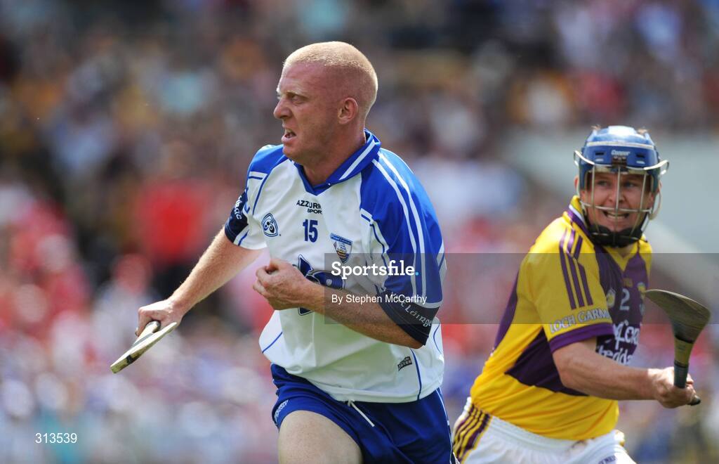27 July 2008; John Mullane, Waterford, in action against Brendan O'Leary, Wexford. GAA Hurling All-Ireland Senior Championship Quarter-Final, Wexford v Waterford, Semple Stadium, Thurles, Co. Tipperary. Picture credit: Stephen McCarthy / SPORTSFILE