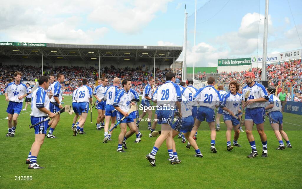 27 July 2008; The Waterford squad warm up ahead of the game. GAA Hurling All-Ireland Senior Championship Quarter-Final, Wexford v Waterford, Semple Stadium, Thurles, Co. Tipperary. Picture credit: Stephen McCarthy / SPORTSFILE