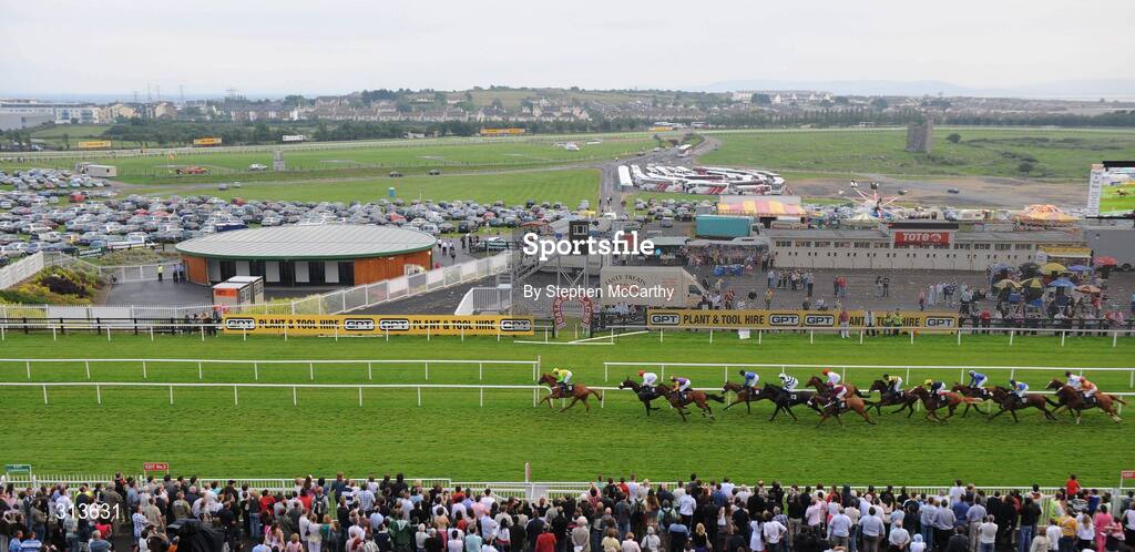 28 July 2008; A general view of the runners and riders during the GPT Van & Truck Rentals Handicap. Galway Racing Fesitval - Monday, Ballybrit, Galway. Picture credit: Stephen McCarthy / SPORTSFILE