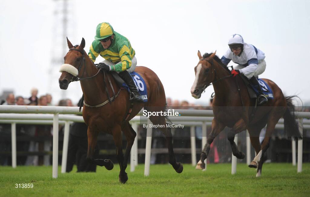 30 July 2008; Clover Pearl, with Paddy Flood up, races clear of eventual second Ah Ya Boy Ya, with Alan Crowe up, on their way to winning the williamhill.ie Handicap Hurdle. Galway Racing Festival, Ballybrit, Galway. Picture credit: Stephen McCarthy / SPORTSFILE