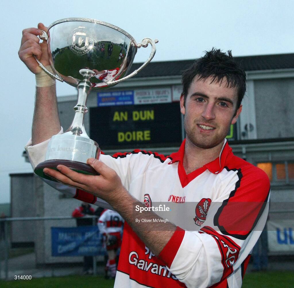 30 July 2008; Derry captain Mark Craig holds aloft the cup. Bord Gais Ulster U21 Hurling Championship Final, Down v Derry, Ballycran, Co. Down. Picture credit: Oliver McVeigh / SPORTSFILE