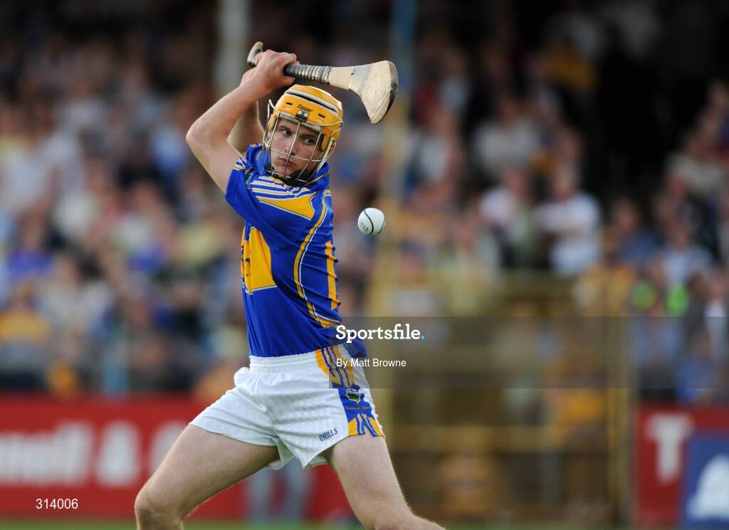 30 July 2008; Tipperary's Pa Bourke converts what proved to be the winning score from a '65' awarded late in the game. Bord Gais Munster GAA Hurling U21 Championship Final, Clare v Tipperary, Cusack Park, Ennis, Co. Clare. Picture credit: Matt Browne / SPORTSFILE
