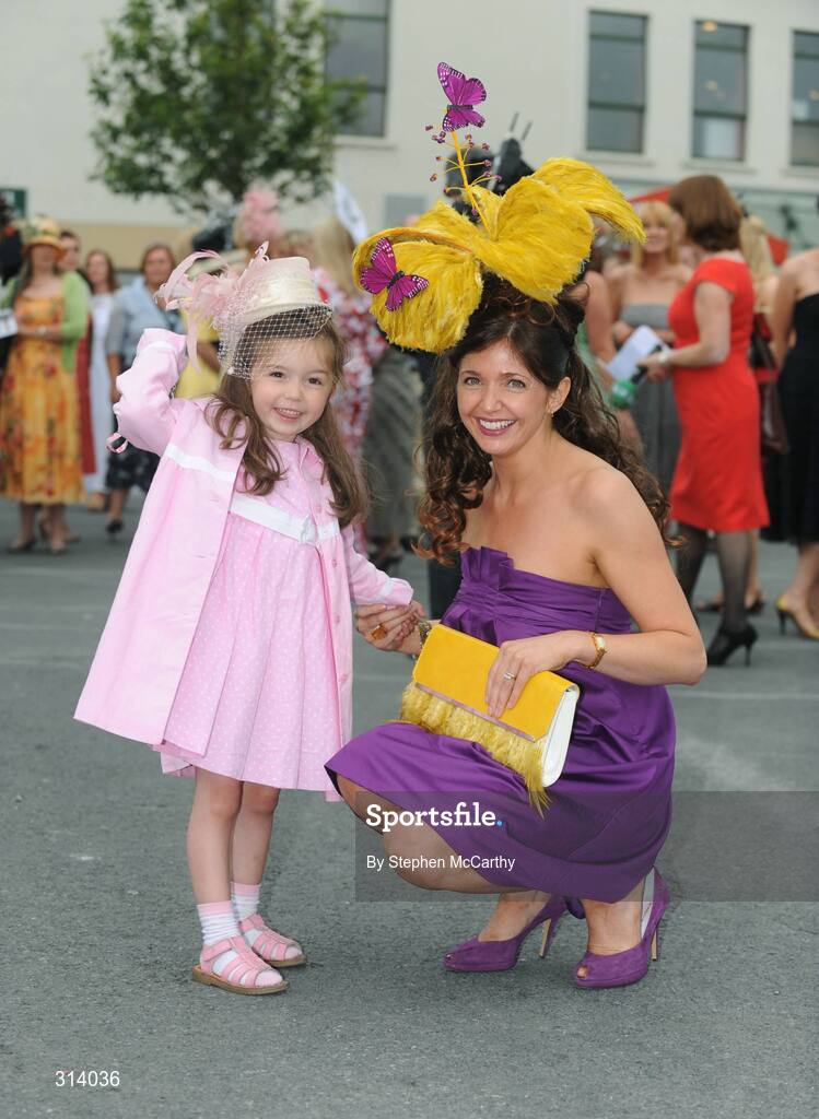 31 July 2008; Carol Kennelly with her daughter Rosie, age 4, from Tralee, Co. Kerry, during Ladies Day of the Galway Racing Festival. Galway Racing Festival, Ballybrit, Co. Galway. Picture credit: Stephen McCarthy / SPORTSFILE
