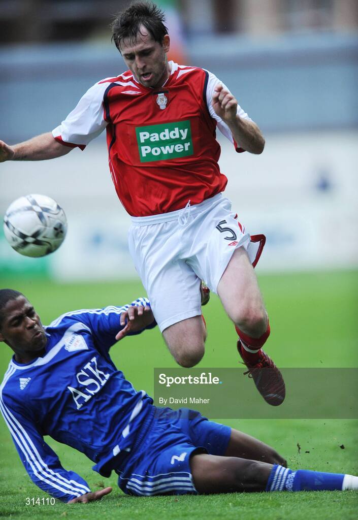31 July 2008; Dessie Byrne, St Patrick's Athletic, in action against Nathan Soares C. Junior, JFK Olimps. UEFA Cup First Qualifying Round, 2nd Leg, St Patrick's Athletic v JFK Olimps, Richmond Park, Dublin. Picture credit: David Maher / SPORTSFILE