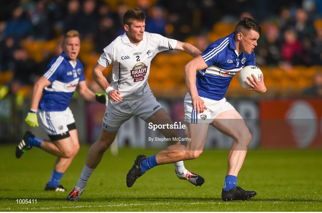 6 June 2015; John O'Loughlin, Laois, in action against Ciaran Fitzgerald, Kildare. Leinster GAA Football Senior Championship Quarter-Final, Kildare v Laois. O'Connor Park, Tullamore, Co. Offaly. Picture credit: Stephen McCarthy / SPORTSFILE