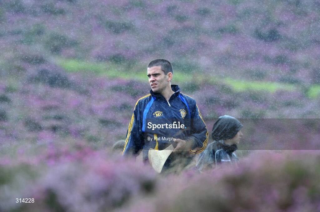 2 August 2008; Boxer Bernard Dunne at the 2008 M Donnelly Poc Fada. Annaverna Mountain, Ravensdale, Co. Louth. Picture credit: Pat Murphy / SPORTSFILE