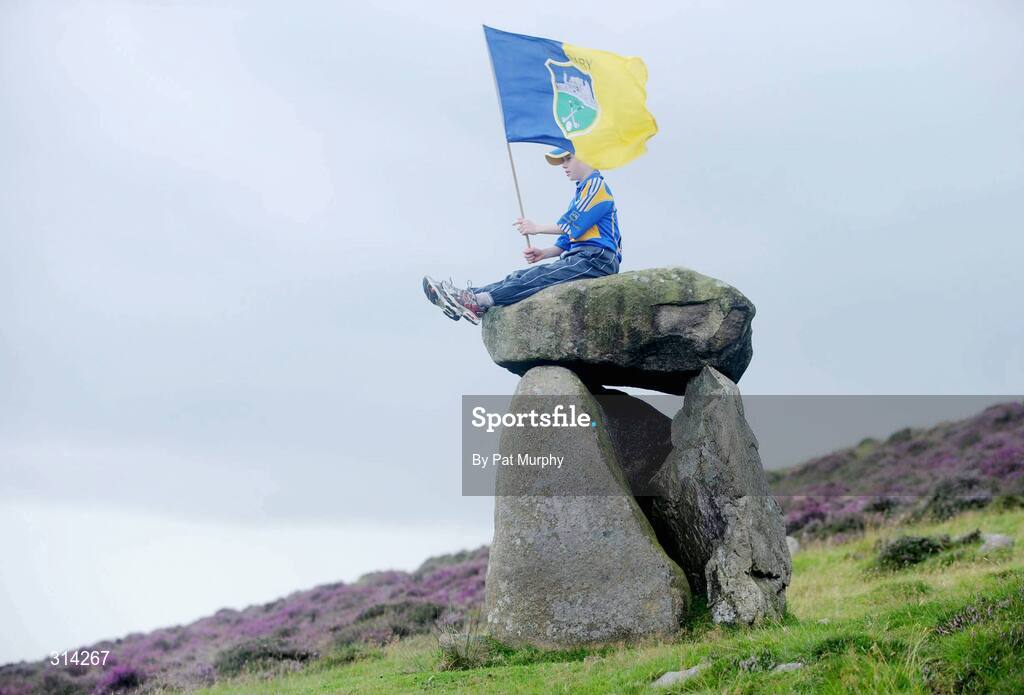 2 August 2008; Ten year-old Brendan O'Connor, from Thurles, Co. Tipperary, shows his support during the 2008 M Donnelly Poc Fada. Annaverna Mountain, Ravensdale, Co. Louth. Picture credit: Pat Murphy / SPORTSFILE