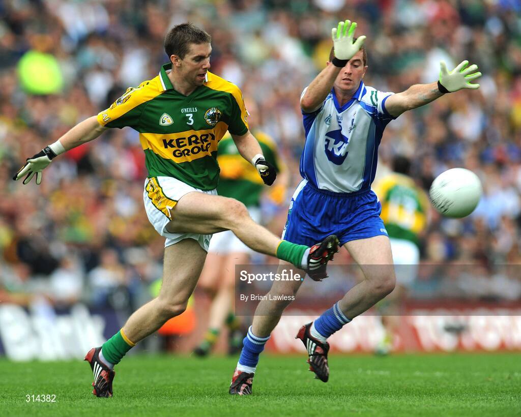 3 August 2008; Marc O Se, Kerry, in action against Tomas Freeman, Monaghan. All-Ireland Senior Football Championship Qualifier, Round 3, Kerry v Monaghan, Croke Park, Dublin. Picture credit: Brian Lawless / SPORTSFILE
