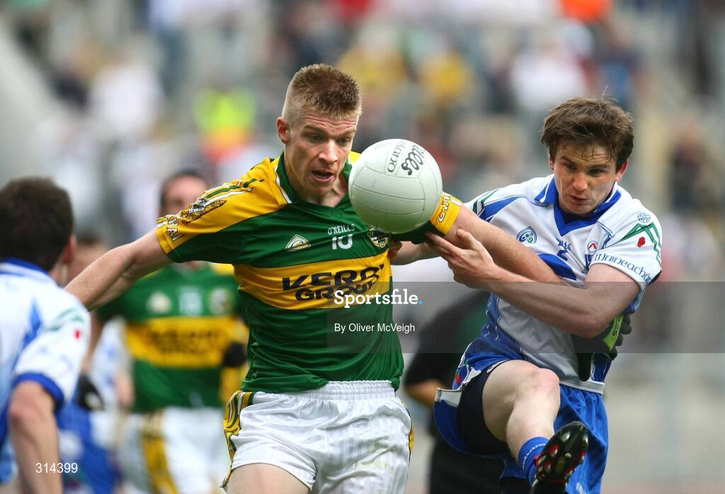 3 August 2008; Tommy Walsh, Kerry, in action against Dessie Mone, Monaghan. All-Ireland Senior Football Championship Qualifier, Round 3, Kerry v Monaghan, Croke Park, Dublin. Picture credit: Oliver McVeigh / SPORTSFILE