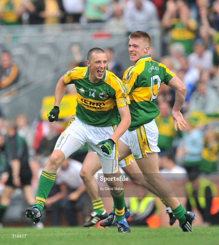 3 August 2008; Kieran Donaghy, left, celebrates with Tommy Walsh after scoring the only goal for Kerry. All-Ireland Senior Football Championship Qualifier, Round 3, Kerry v Monaghan, Croke Park, Dublin. Picture credit: David Maher / SPORTSFILE