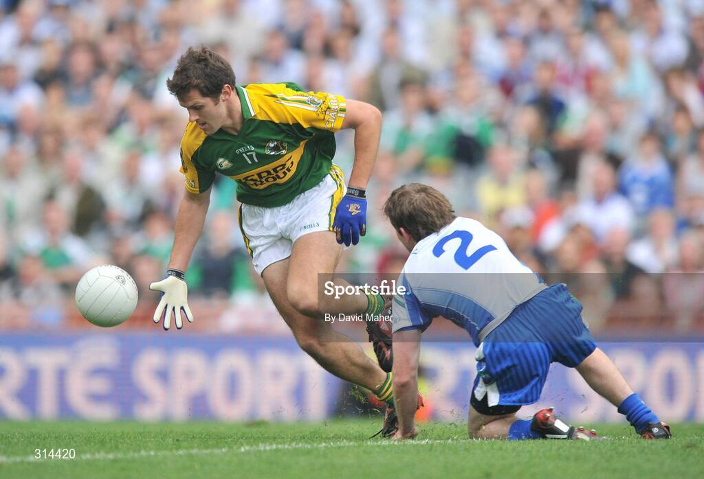3 August 2008; Eoin Brosnan, Kerry, beats Dessie Mone, Monaghan, before passing to his team-mate Kieran Donaghy to score their side's only goal. All-Ireland Senior Football Championship Qualifier, Round 3, Kerry v Monaghan, Croke Park, Dublin. Picture credit: David Maher / SPORTSFILE